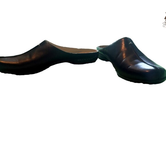 Bandolino Black Slides Size 10 - Picture 2 of 3